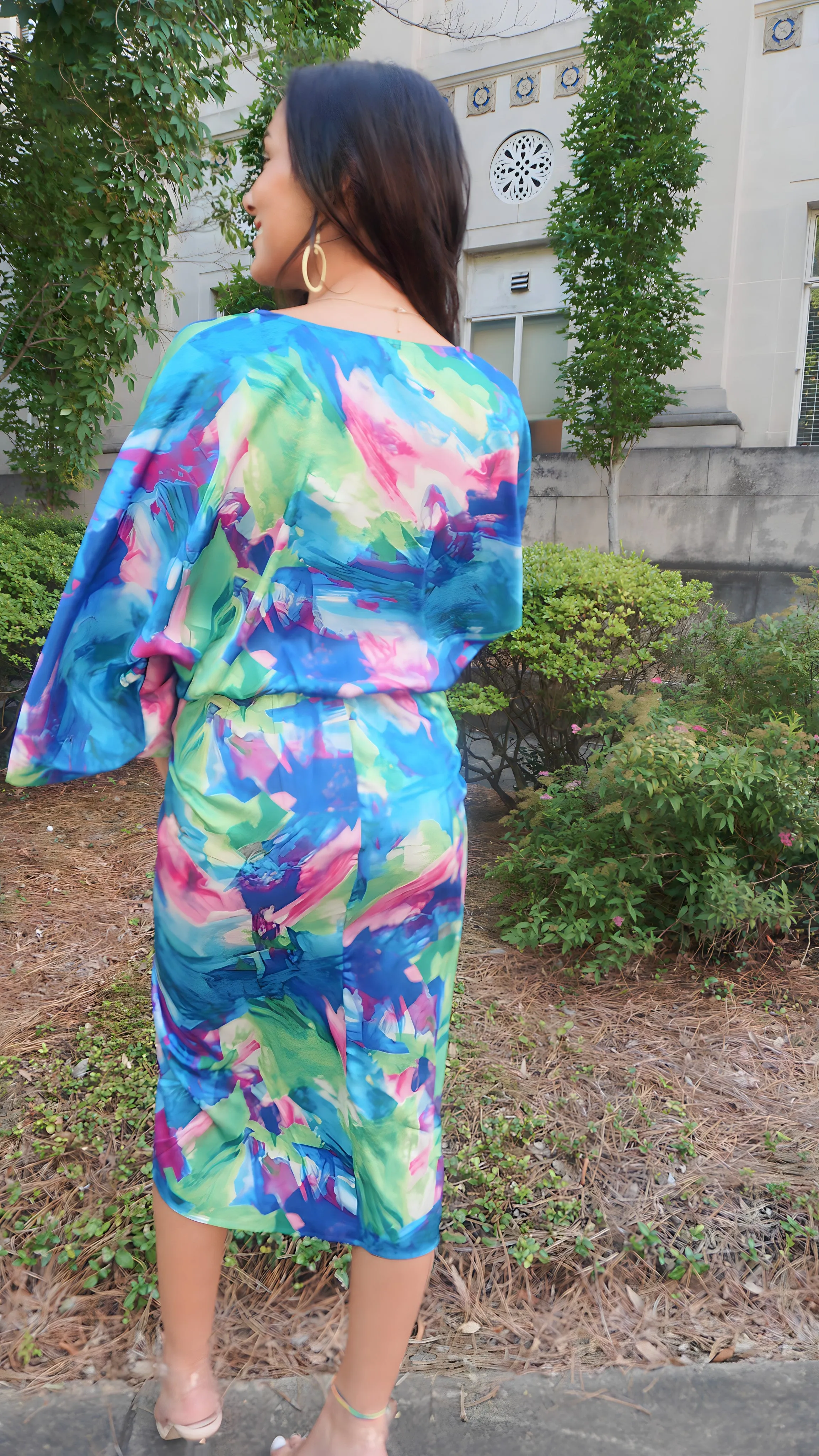 BLUE FLORAL KIMONO SLEEVE MIDI DRESS