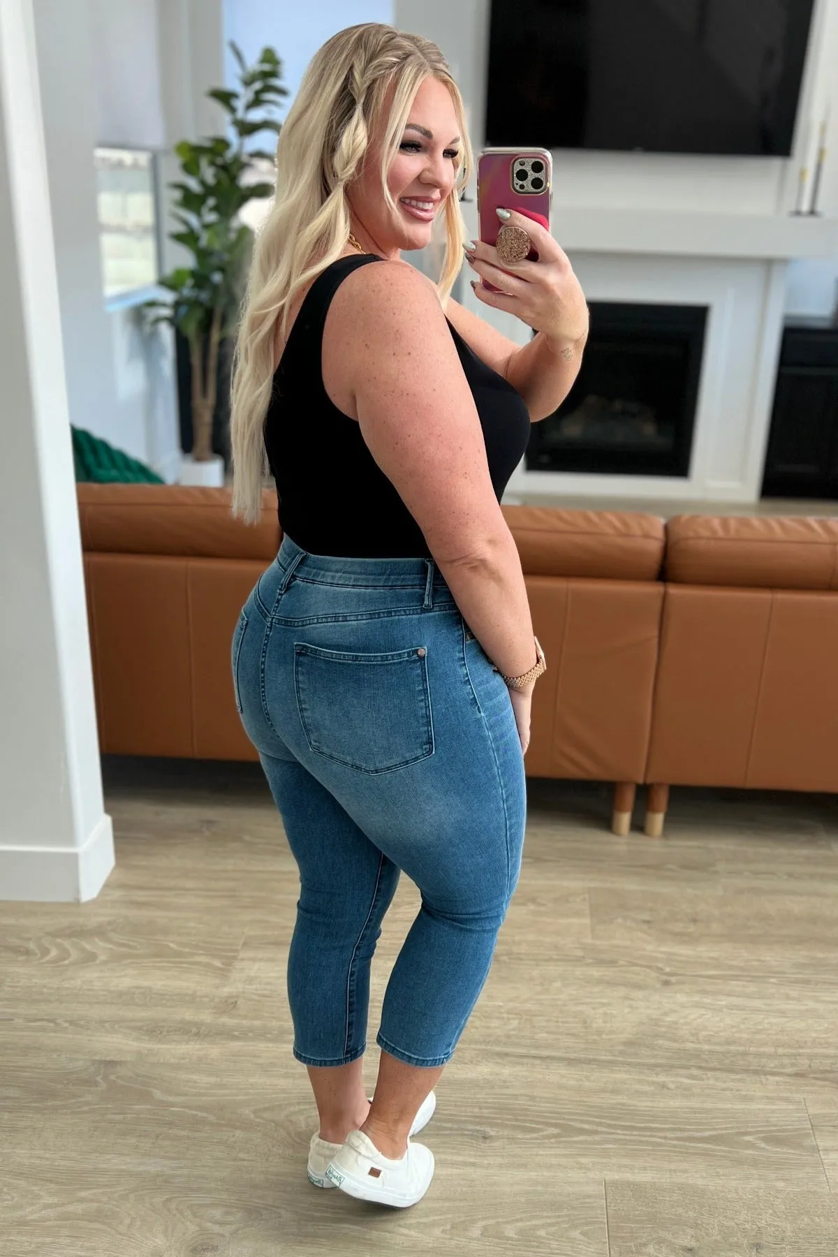 High Rise Pull On Capri Jeans