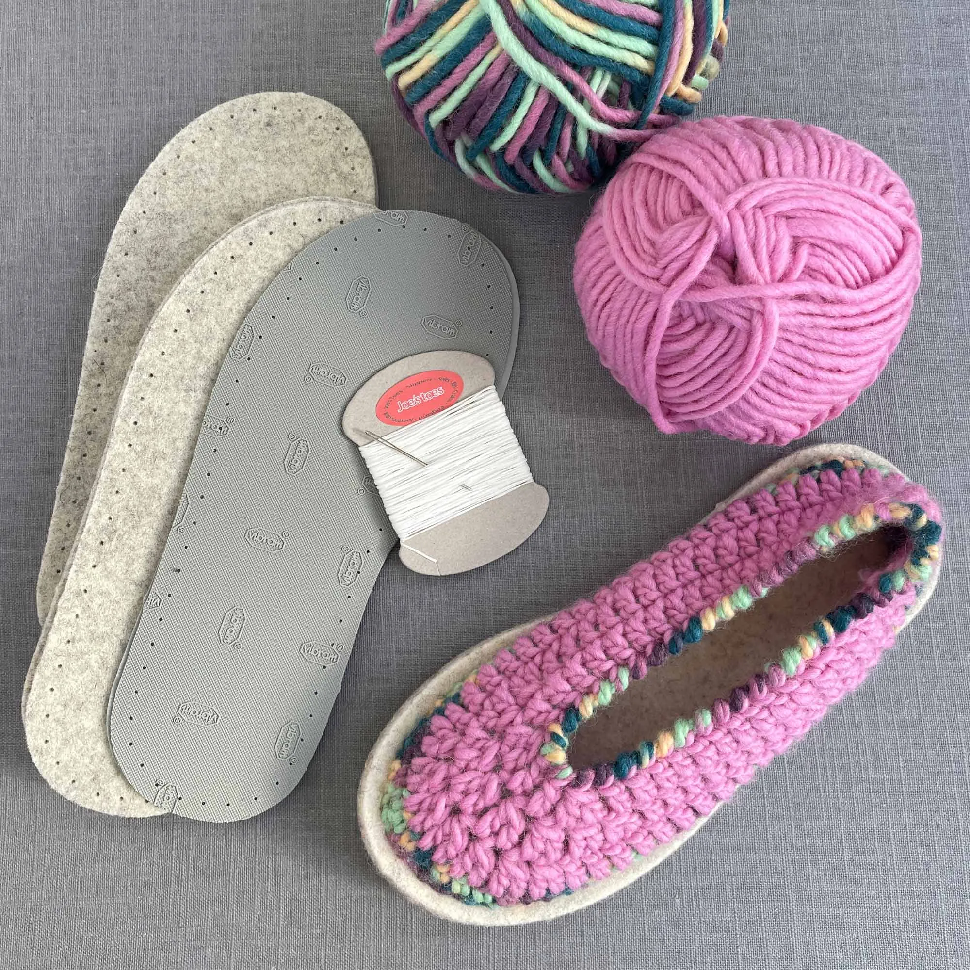 Joe's Toes Sarah Crochet Slipper Kit - Blossom or Fuchsia Mix