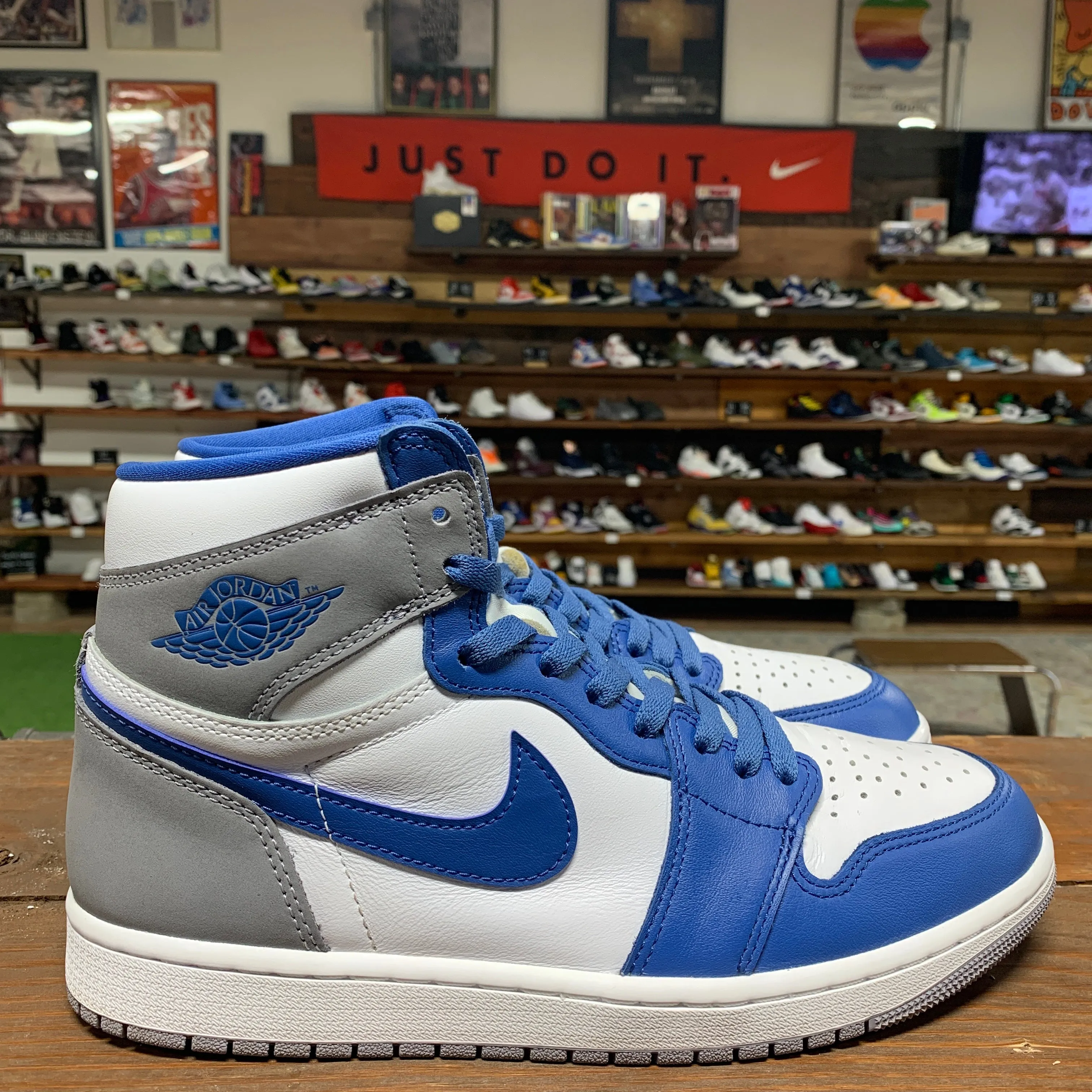 Jordan 1 'True Blue' Size 10