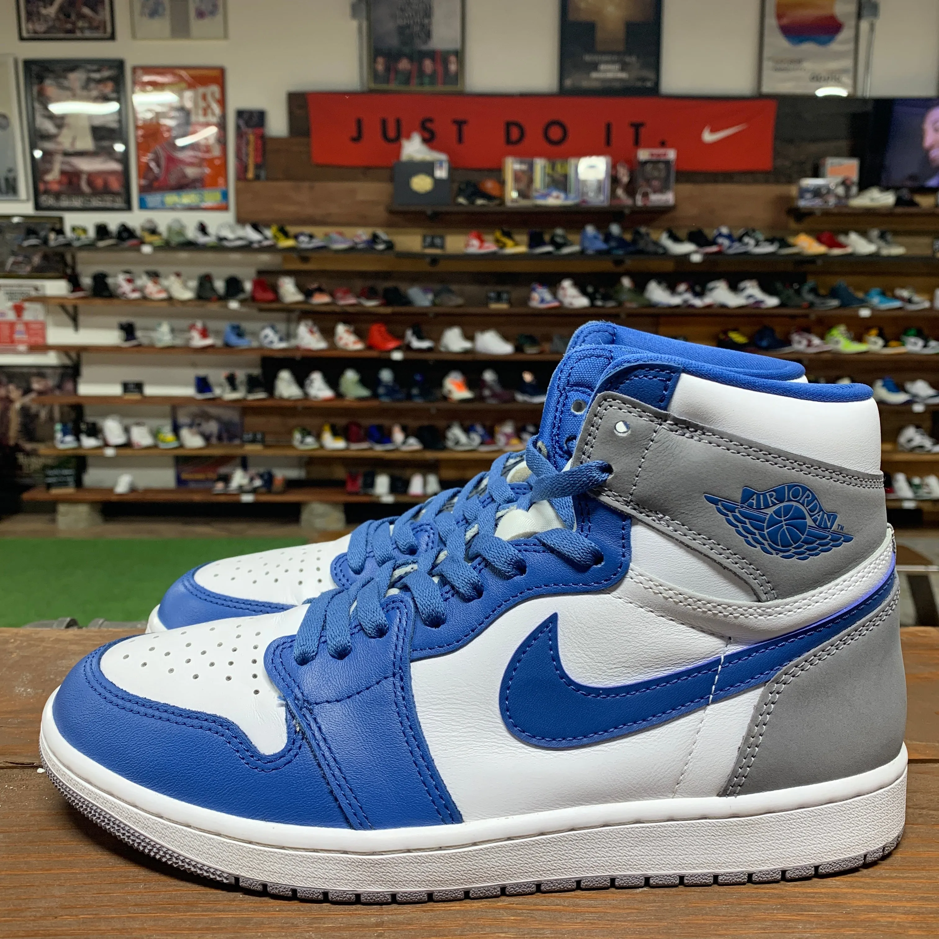 Jordan 1 'True Blue' Size 10