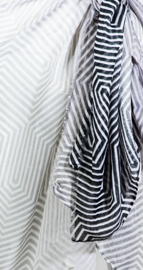 Light weight geometric print scarf *available pink or grey