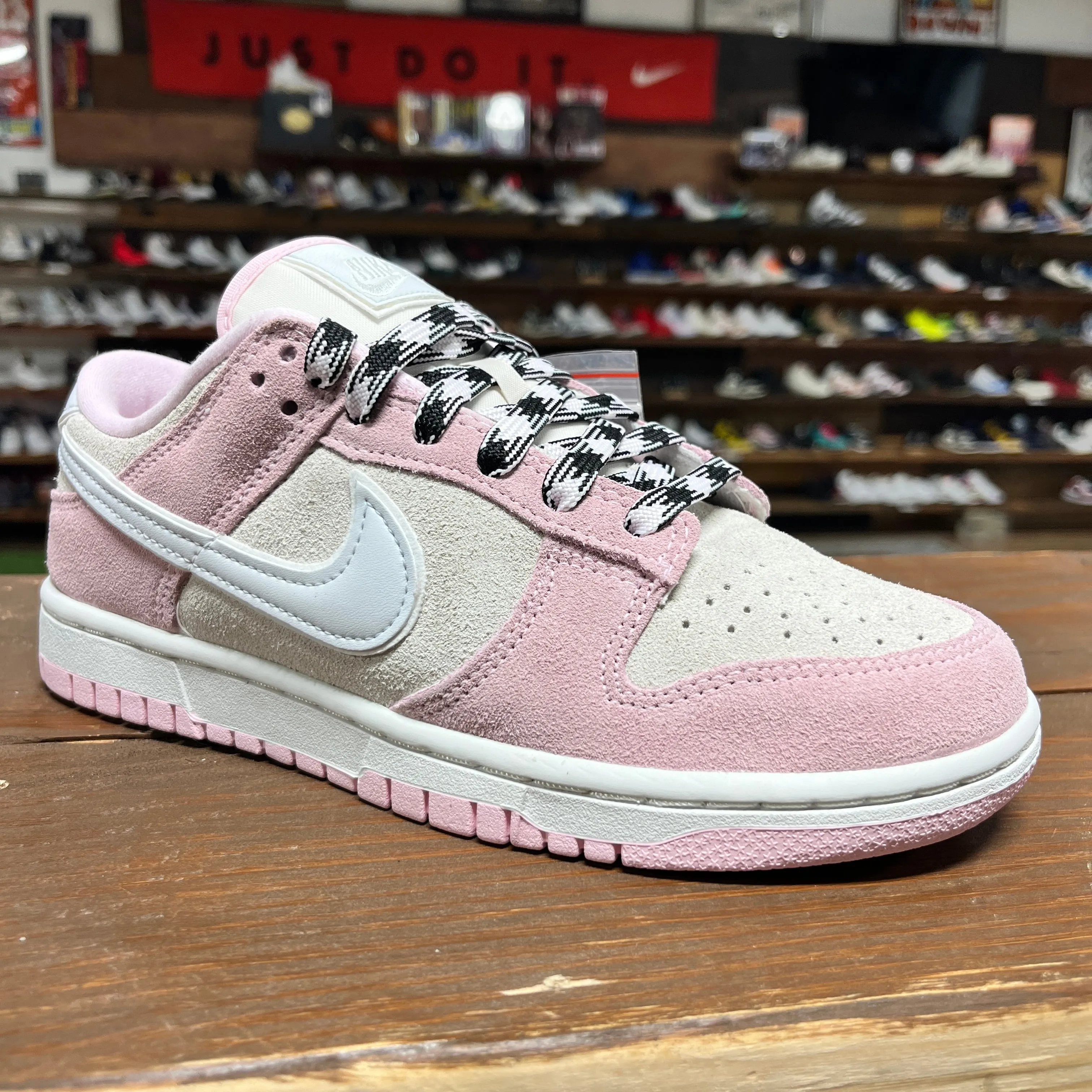 Nike Dunk Low 'Pink Foam' Size 7W/5.5Y (DS)